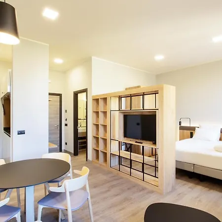 Palazzo Le Poste - And מלון דירות 4*